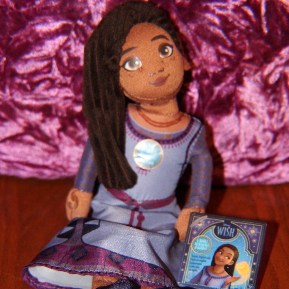 NWT Disney's Wish Talking Plush